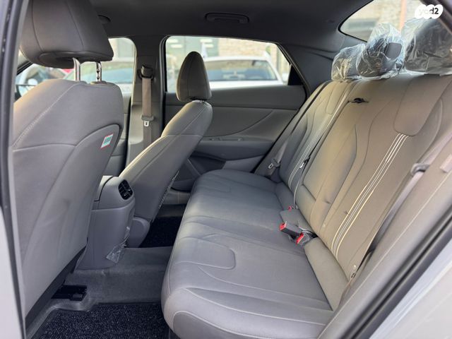 יונדאי אלנטרה