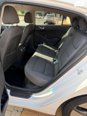 יונדאי איוניק