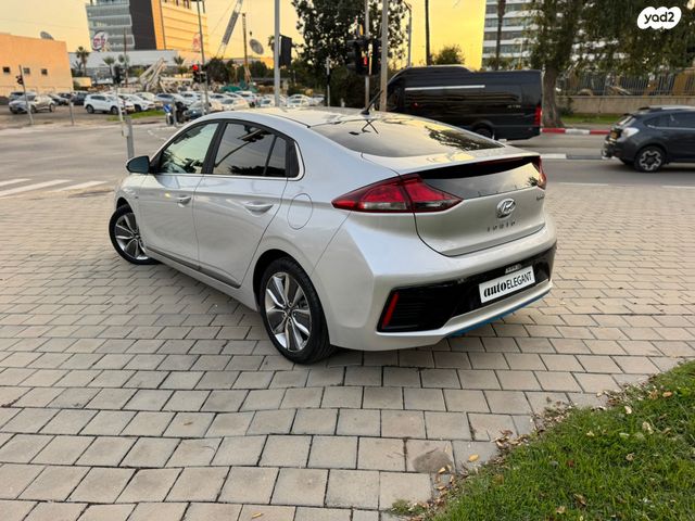 יונדאי איוניק