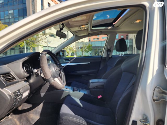 סובארו אאוטבק