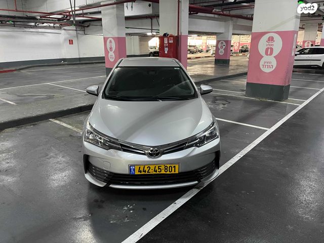 טויוטה קורולה