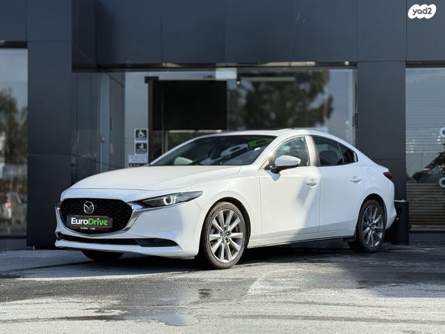 מודעת רכב מאזדה 3