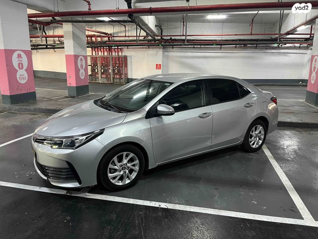 טויוטה קורולה