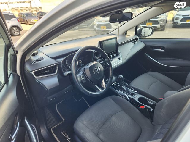 טויוטה קורולה