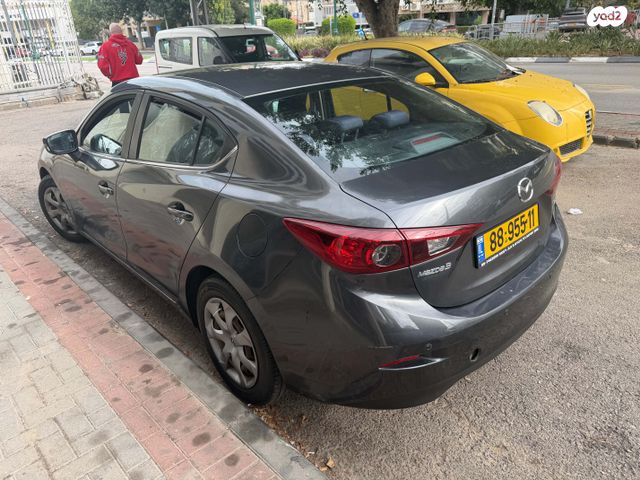 מאזדה 3