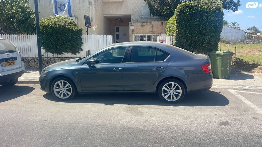 סקודה אוקטביה