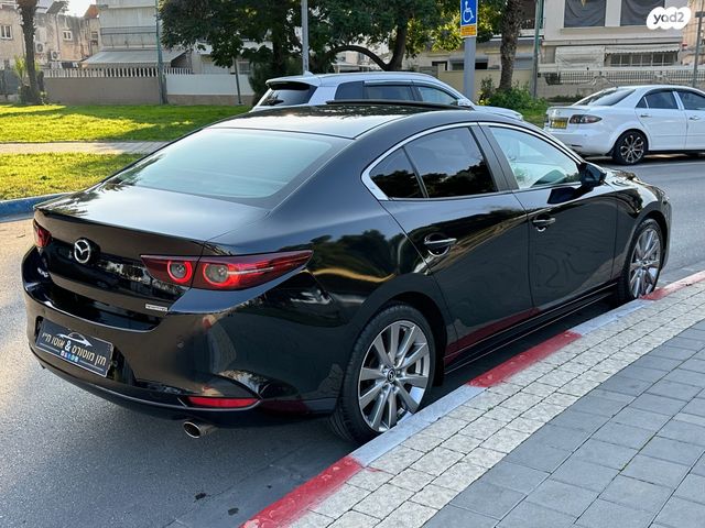 מאזדה 3