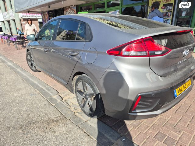 יונדאי איוניק