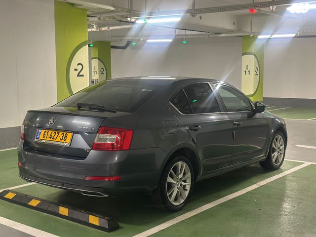 סקודה אוקטביה 