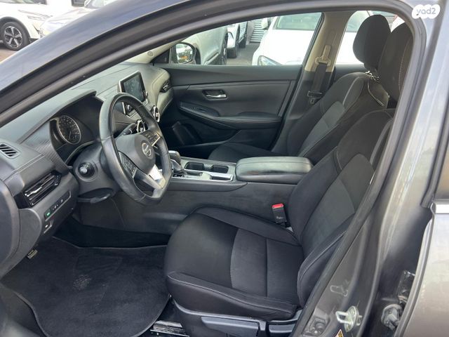 ניסאן סנטרה