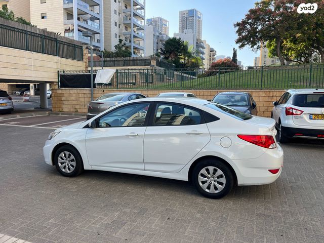 יונדאי אקסנט i25