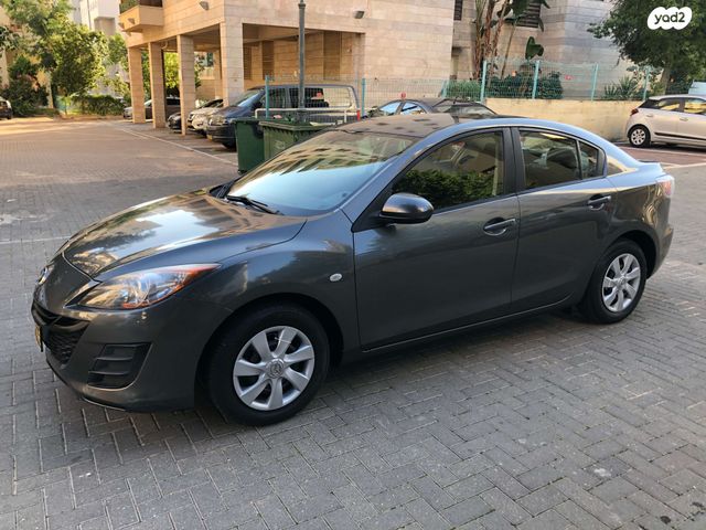 מודעת רכב מאזדה 3