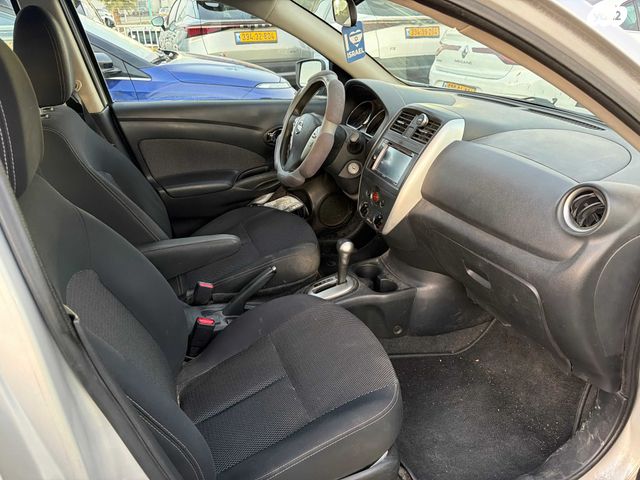 ניסאן אלמרה