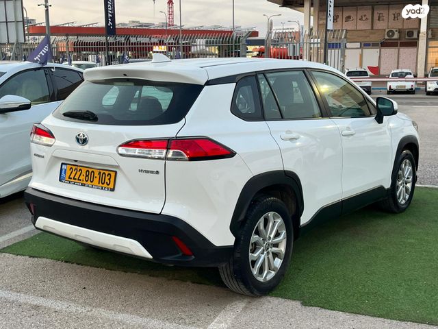 טויוטה קורולה קרוס