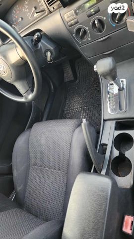 טויוטה קורולה