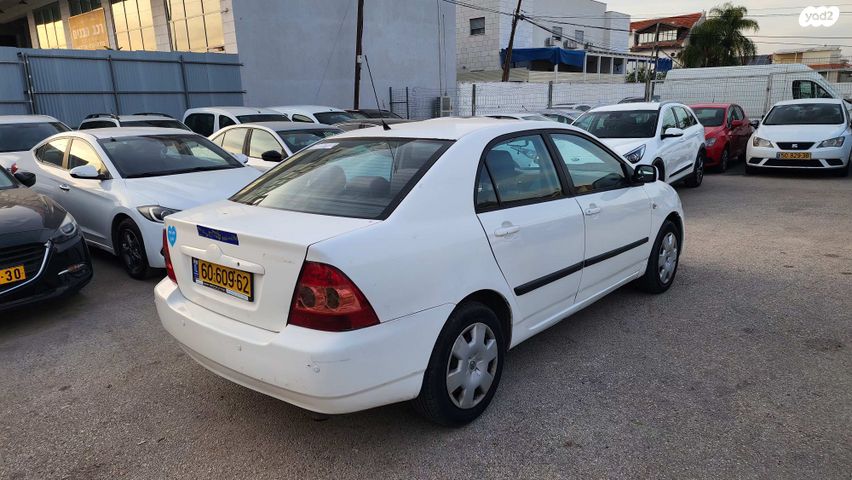 טויוטה קורולה