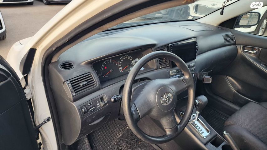 טויוטה קורולה