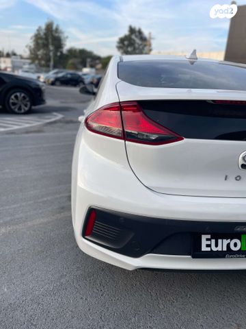 יונדאי איוניק