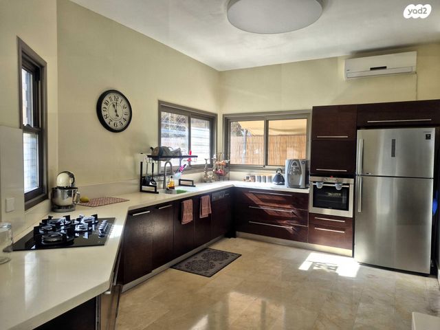 דו משפחתי, צבי ארקין 30, גבעת העיריות, גדרה