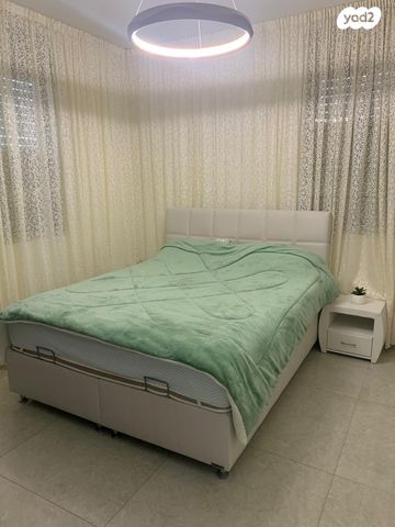 בית פרטי/ קוטג', נעמי שמר 1, אירוס, ירוחם