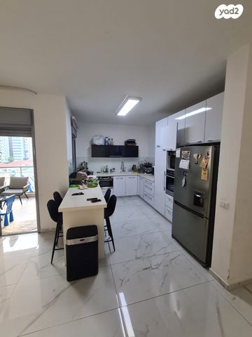 דירה, ביכורי ענבים 33, ברנע, אשקלון