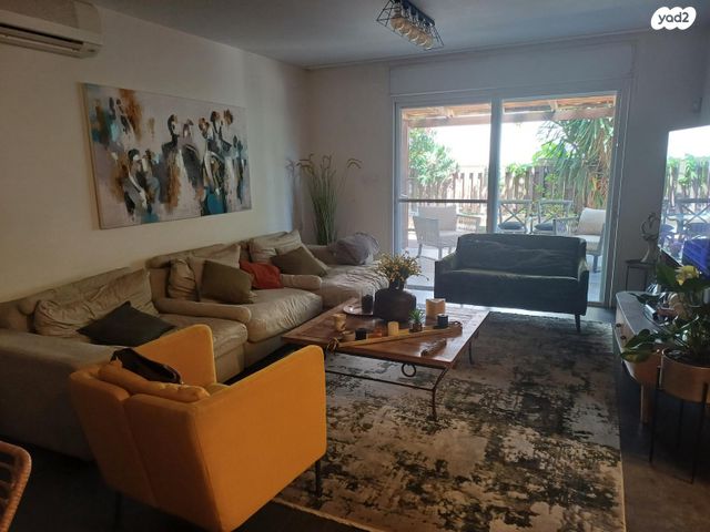 דירת גן, יוסף פלדמן 6, שמורת מליבו, נס ציונה