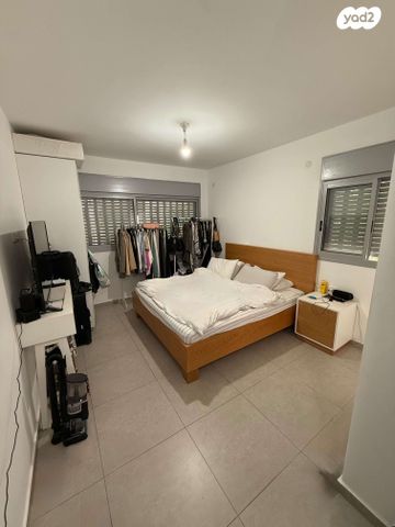 דירה, גרשום 12, נווה רם, שיכון מזרחי, רמת גן