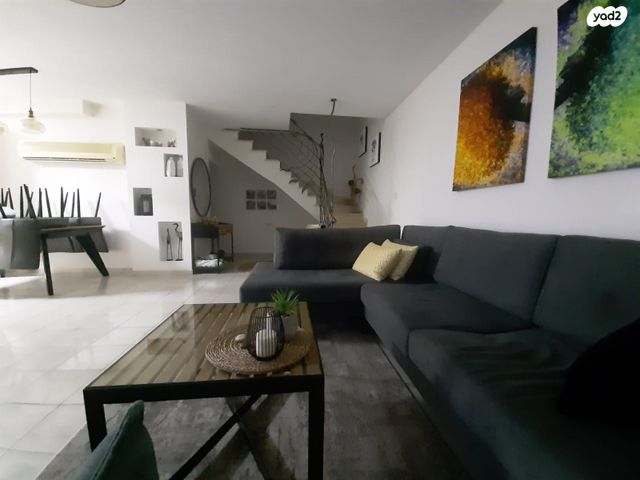 דירת גן, נווה רבין 2, שלומית, שלומי