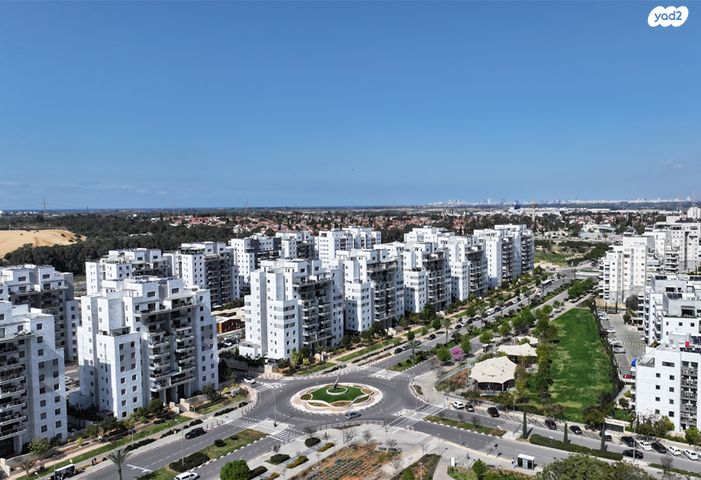 דירה, שדרות הרצל 14, נאות שמיר, יבנה