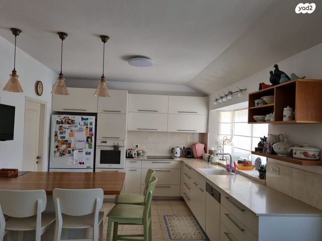 בית פרטי/ קוטג', רותם 53, שאר העיר, כפר ורדים