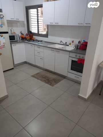 דירה, הקטיף 1, אזור תעשיה, נתיבות