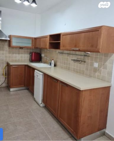 דירה, שדרות ח"ן 32, ב' / צפון מערב העיר, רחובות