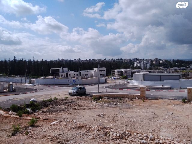 מגרשים, עזר ויצמן 1, השכונה המערבית, מגדל העמק