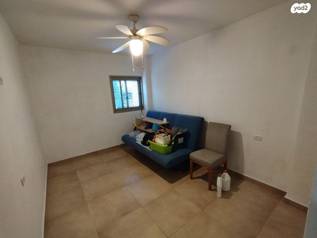 דירה, משה דיין 34, בן גוריון, חולון