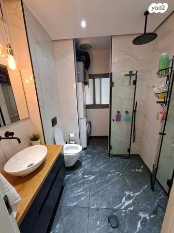 דירה, אהובה עוזרי 3, המחנה הצבאי, קרית מלאכי