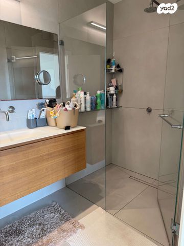 גג/ פנטהאוז, יהודה הנשיא 39, נווה אביבים, תל אביב יפו