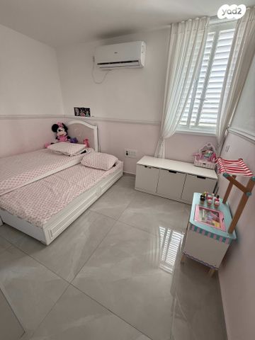 דירה, מצדה 5, רמת הנשיא, בת ים