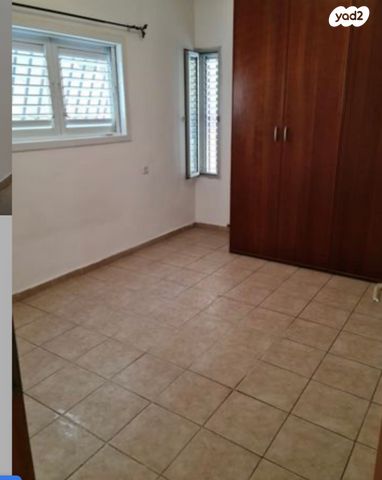 דירה, שדרות ח"ן 32, ב' / צפון מערב העיר, רחובות