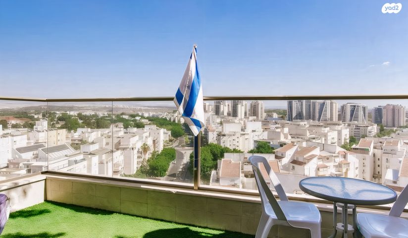 דרך מנחם בגין 38