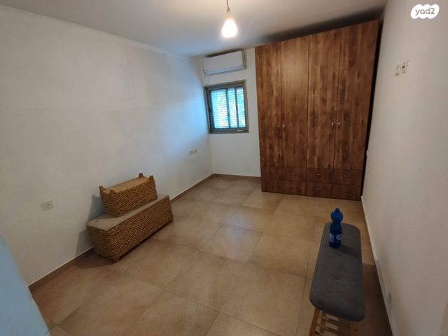 דירה, משה דיין 34, בן גוריון, חולון