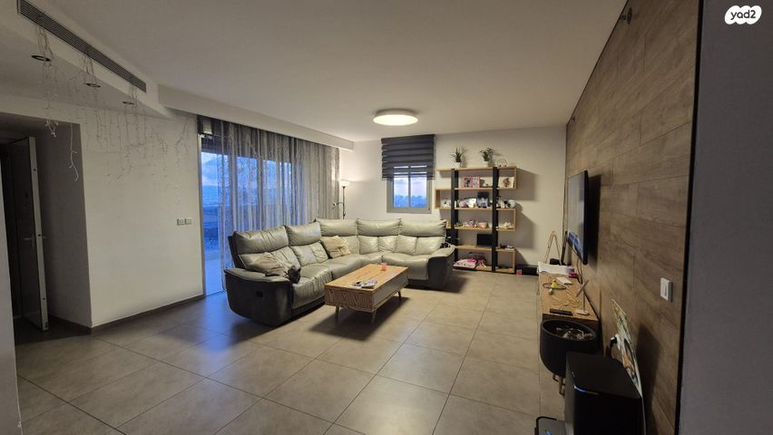 דירה, אהוד מנור 4, נאות אפק, אפקה, קרית ביאליק