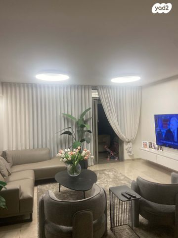 דירה, ש"י עגנון 10, משכנות האומנים, קרית מוצקין