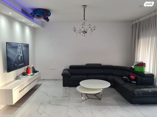 ביכורי ענבים 33