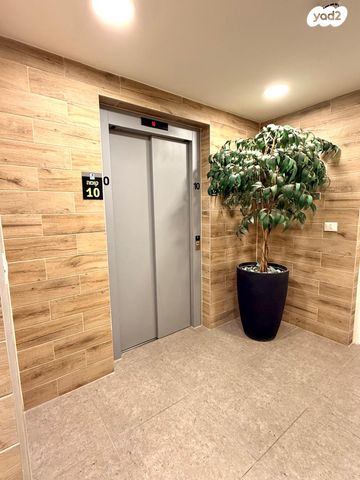 דירה, הגלשן 1, עיר ימים / הבלוט, אשקלון