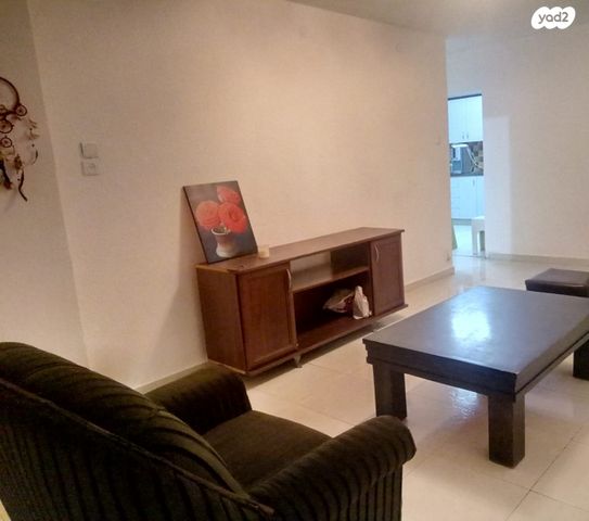 דירה, ניצנה 19, ניצנה, בת ים