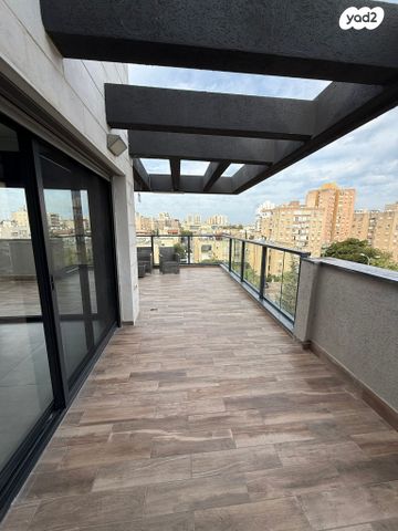 גג/ פנטהאוז, דרך עכו חיפה 150, מרכז העיר, סביניה, הוותיקה, קרית ביאליק