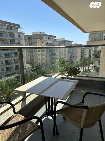 דירה, נחל איילון 13, צור יצחק, צור יצחק