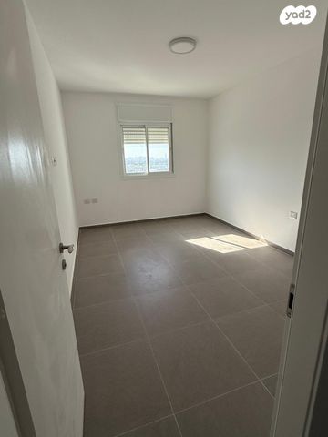 דירה, הגלשן 1, עיר ימים / הבלוט, אשקלון