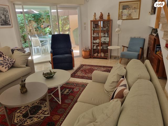 בית פרטי/ קוטג', רותם 53, שאר העיר, כפר ורדים