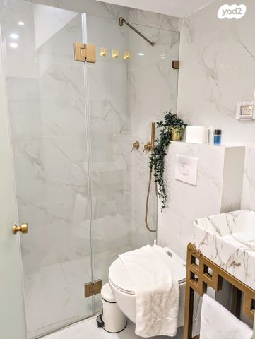 דירה, בן יהודה 30, מרכז העיר, ירושלים